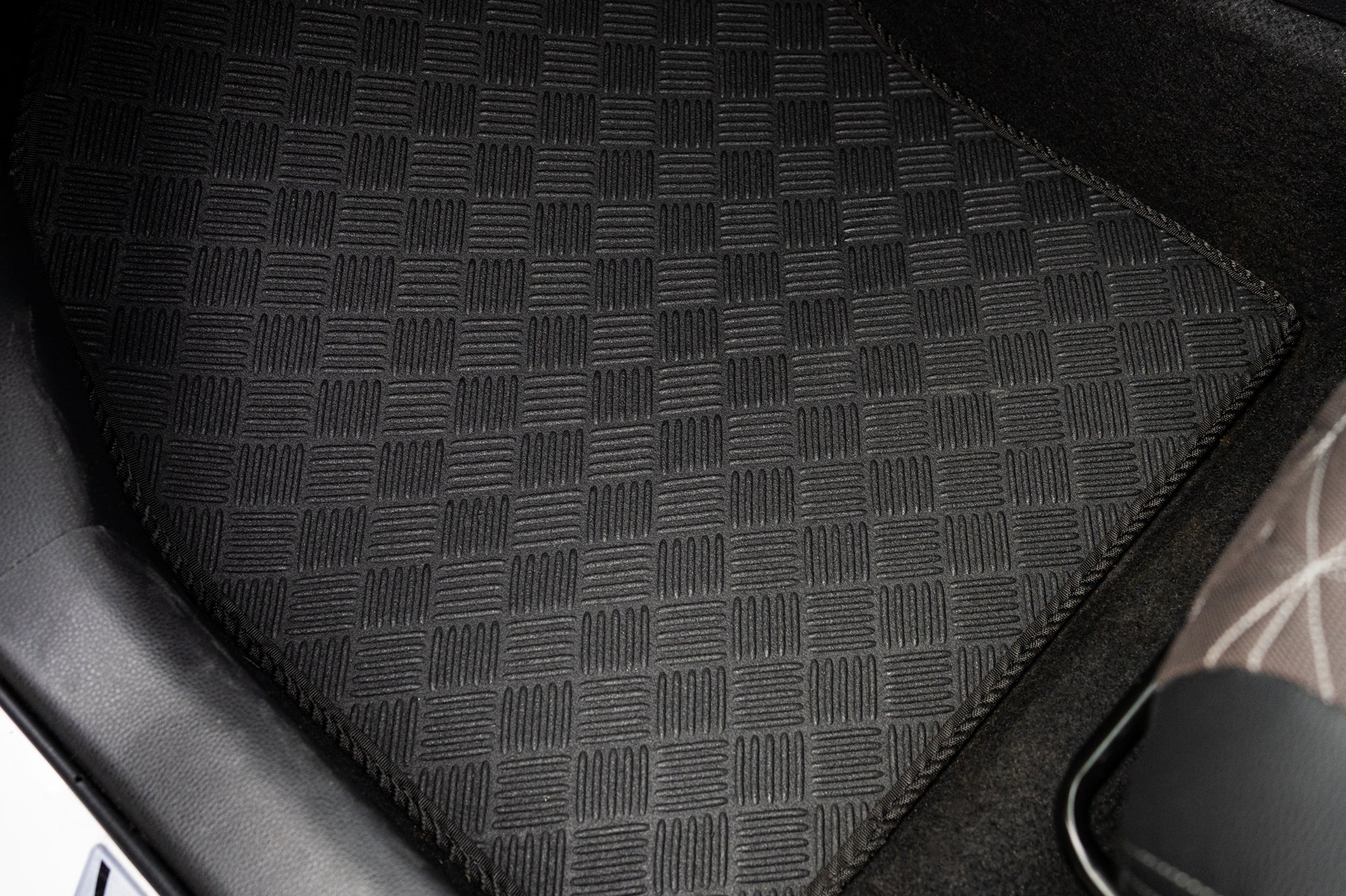 Toyota Proace Van 2016-Latest Tailored Van Floor Mats